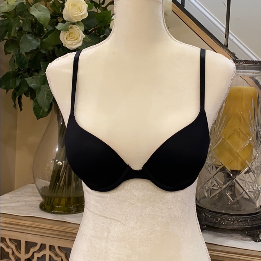 PINK Victoria’s Secret bra